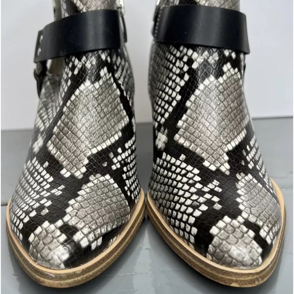 Nine West Womens Spencer Pointed Toe Ankle Booties Side Zip Animal Print Sz 5M - Picture 4 of 12